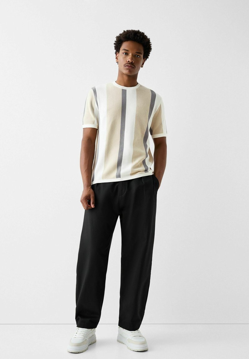 Bershka T-shirt print camel Bershka T-shirt print camel