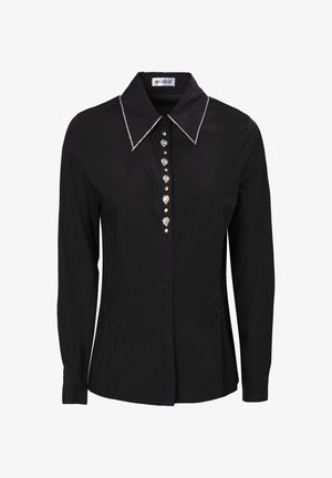 Zwarte blouse met lange mouwen en een puntkraag, versierd met zilveren hartvormige en ronde knopen, met een gladde stofstructuur.