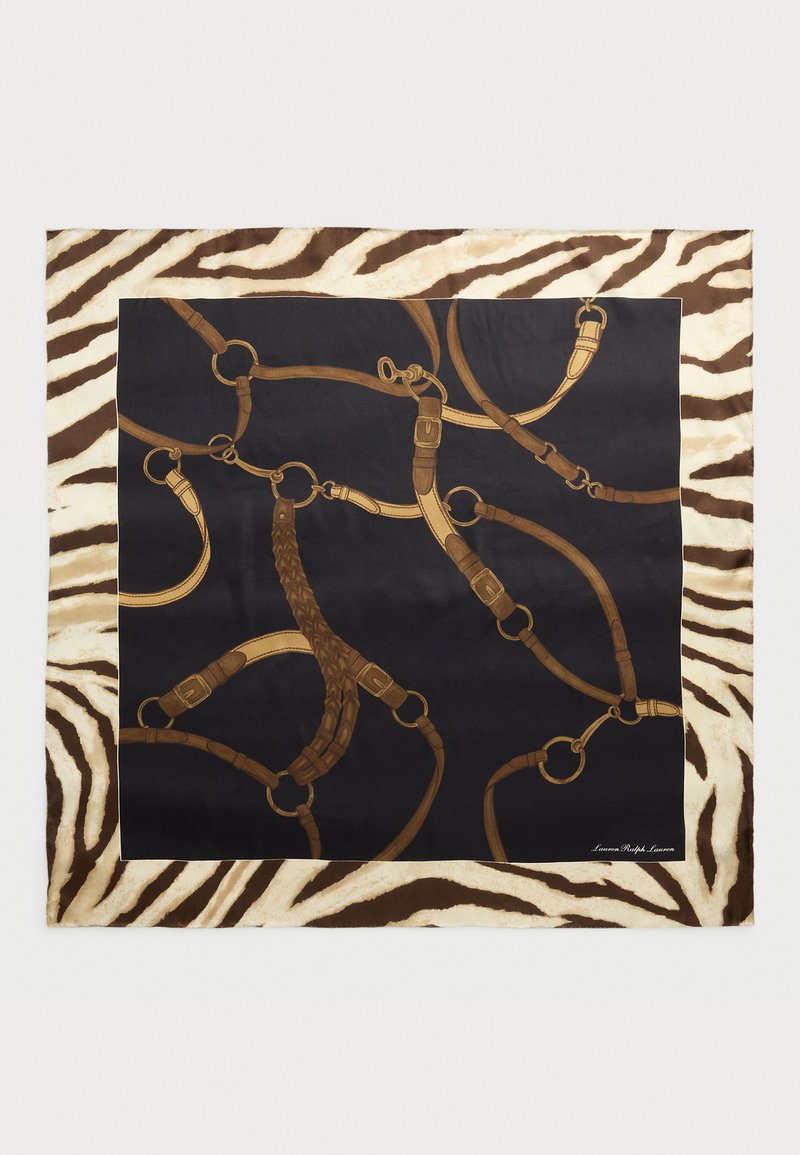 Silk skjerf med en mørk bakgrunn, prydet med sammenkoblede brune seletøy og gullbeslag, rammet inn av et mønster med zebra-striper i kremfarge og brunt.