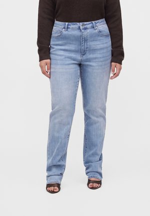 ONLY Carmakoma, CAREMILY MILA - Mom Jeans - light blue denim