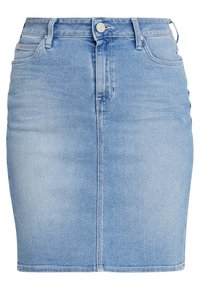 Ljusblå denimpennkjol med hög midja, knappstängning och femfickorsdesign. Slät textur med lätta blekningsdetaljer.