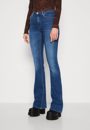 ONLY Tall ONLPAOLA LIFE RETRO  - Flared jeans - dark blue denim