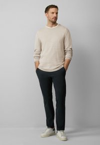 s.Oliver BLACK LABEL SOFTER - Strickpullover - helles beige