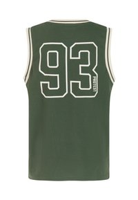Zielony siateczkowy top na ramiączkach z białym paskowanym kołnierzem, dużą liczbą "93" na plecach oraz mniejszym napisem "PROTEST" na dolnym boku.