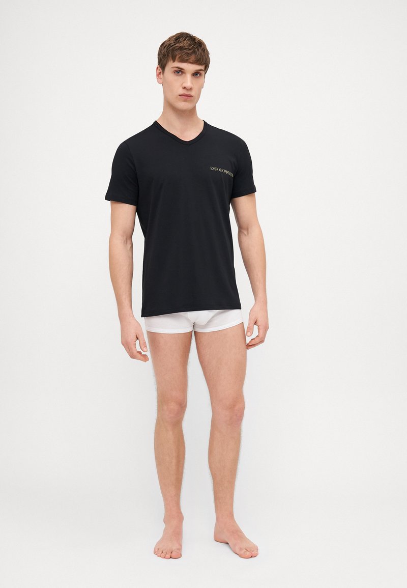 Emporio Armani - V NECK 2 PACK - Caraco - black, Agrandir