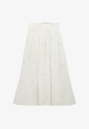 Jupe midi blanche en tissu texturé, ornée de petits points dorés répartis uniformément sur la surface et d'un design plissé.