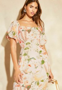 Lipsy PUFF MIDAXI LOOK REGULAR FIT - Rochie de zi - white