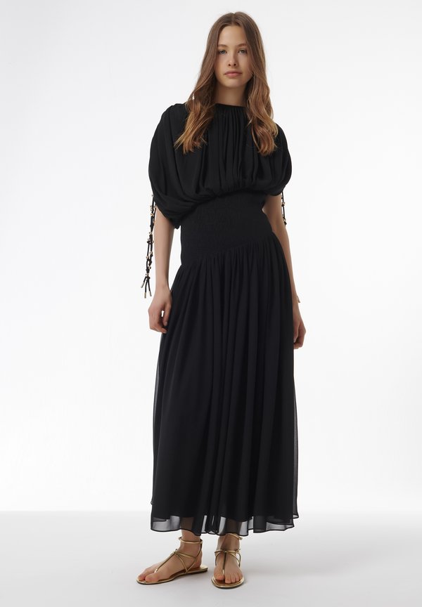 SMOCKED WAIST - Maxikleid