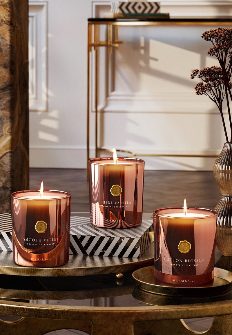 Rituals SCENTED CANDLE - SMOOTH VIOLET PRIVATE COLLECTION - COMFORT - Duftkerze