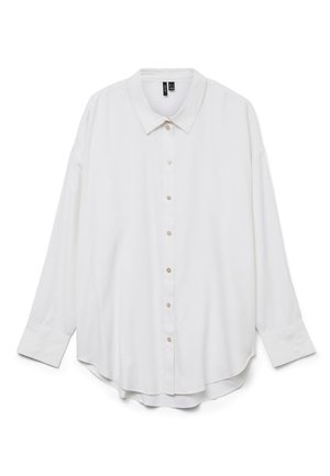 Valge pikkade varrukatega nööpidega särgiga, terava krae ja kaardus alläärmega, esitatud valgel taustal.