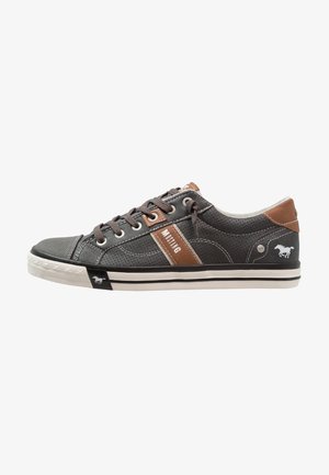Baskets basses - graphit