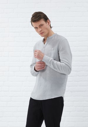 Pier One Ing - light grey