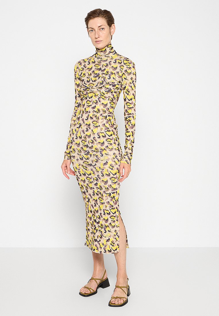 Nanushka Jurk beige Nanushka Jurk beige