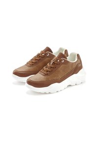 LASCANA Sneaker low - camelfarben