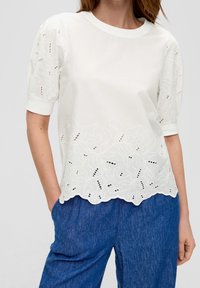 s.Oliver Camiseta estampada - off-white