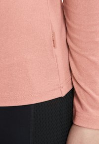 ELITE LAB Longsleeve - dusty peach