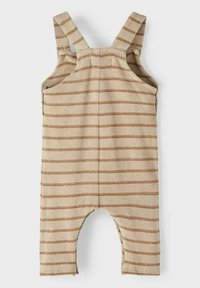 Beige Baumwoll-Overall mit horizontalen braunen Streifen, ausgestattet mit Trägern, weitem Beinabschluss und einer weichen, strukturierten Oberfläche.