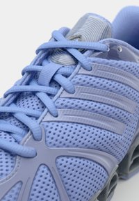 adidas Originals MEGA GHOSTRIDE UNISEX - Sportbačiai - blue spark/blue spark metallic/silver metallic