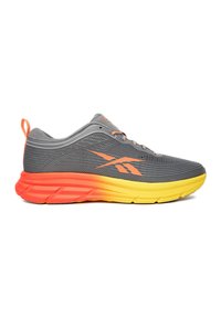 Grauer Sportschuh mit einer Sohle in Orange- und Gelbverlauf, einem Obermaterial aus Mesh und verstärkter Spitze. Verfügt über ein Schnürdesign und ein Logo an der Seite.