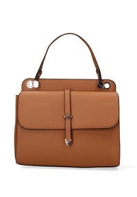 Borsa a tracolla in pelle color cuoio con forma strutturata, dotata di chiusura a patta, dettagli in metallo argentato e doppi manici per il trasporto.