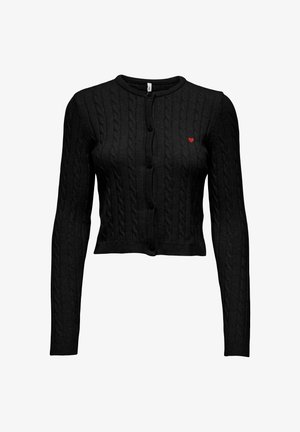 Crna pletena kardiganica s uzorkom pletenice, okruglim izrezom, dugim rukavima i gumbima. Ima mali crveni srčasti detalj na prsima.