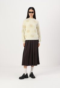 VILA VIFLAKE CHRISTMAS - Maglione - cloud dancer/gold