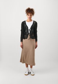 ONLY Tall ONLLIZZY - Cardigan - black