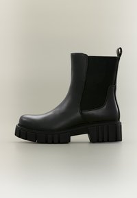 Неизбран, black
