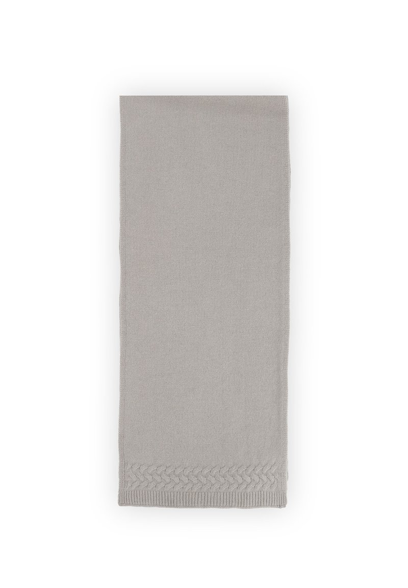 Jasnoszara dziana szalik z teksturowanym, tkanym wzorem na jednej krawędzi, charakteryzujący się gładkim wykończeniem i prostym, równym kształtem.