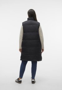 Vero Moda Curve Väst - black