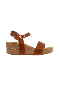 Sandale compensée en cuir marron avec bride à la cheville, boucle dorée et semelle à texture liège.