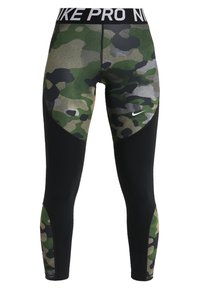 Nike Pro leggings i grøn camouflage og sort. Har et strækbart, tætsiddende design med en mærkebånd i taljen og mesh-detaljer.