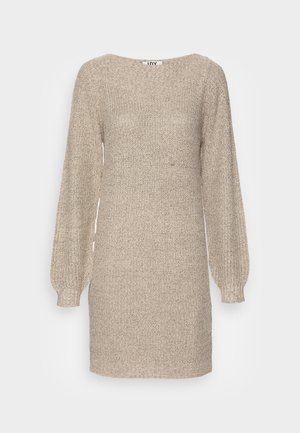 Robes en tricot beige clair, avec une texture lisse, un col rond et de longues manches bouffantes qui se resserrent au niveau des poignets.