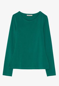 Long-sleeve green top in soft fabric, featuring a v-neckline, rounded hem, and subtle side seams for a relaxed fit.