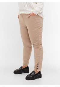 Zizzi Vaqueros slim fit - beige