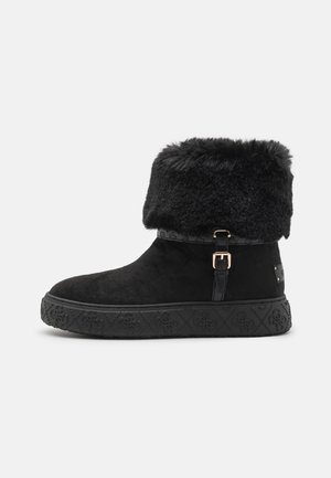 Winter boots - black