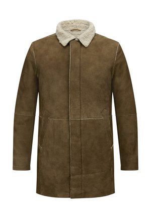 Brauner Schafsledermantel mit einer weichen, strukturierten Außenseite, einem kuscheligen Kragen und Seitentaschen mit kontrastierendem Stich.