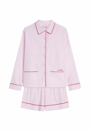 Różowy bawełniany komplet piżamowy z krótkim rękawem i szortami, z czerwonymi lamówkami na kołnierzu, mankietach i kieszeniach. Logo "Piu" na kieszeni.