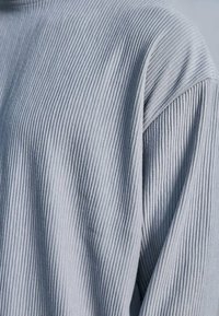 Non sélectionné, gris