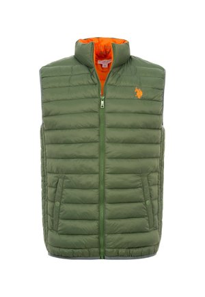 Ärmellose, gesteppte Weste in olivgrün mit Frontreißverschluss, zwei Taschen mit Druckknopfverschluss, hohem Kragen und orangem Innenfutter mit gesticktem Logo.