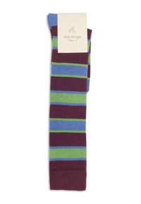 Calzini multicolori con strisce orizzontali bordeaux, verdi e blu. Realizzati in materiale morbido con punta senza cuciture per il massimo comfort.