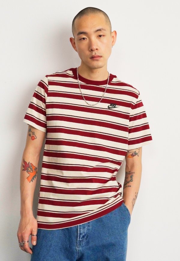 TEE CLUB  - Print T-shirt4