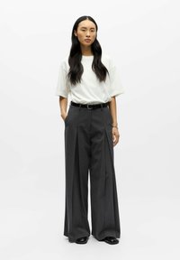 Object PLISSIERTE - Hlače - dark grey melange