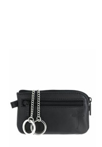 Pochette en cuir noir avec fermeture éclair, de forme rectangulaire, avec une chaîne et des anneaux en argent, et un détail de croix en relief à l'avant.