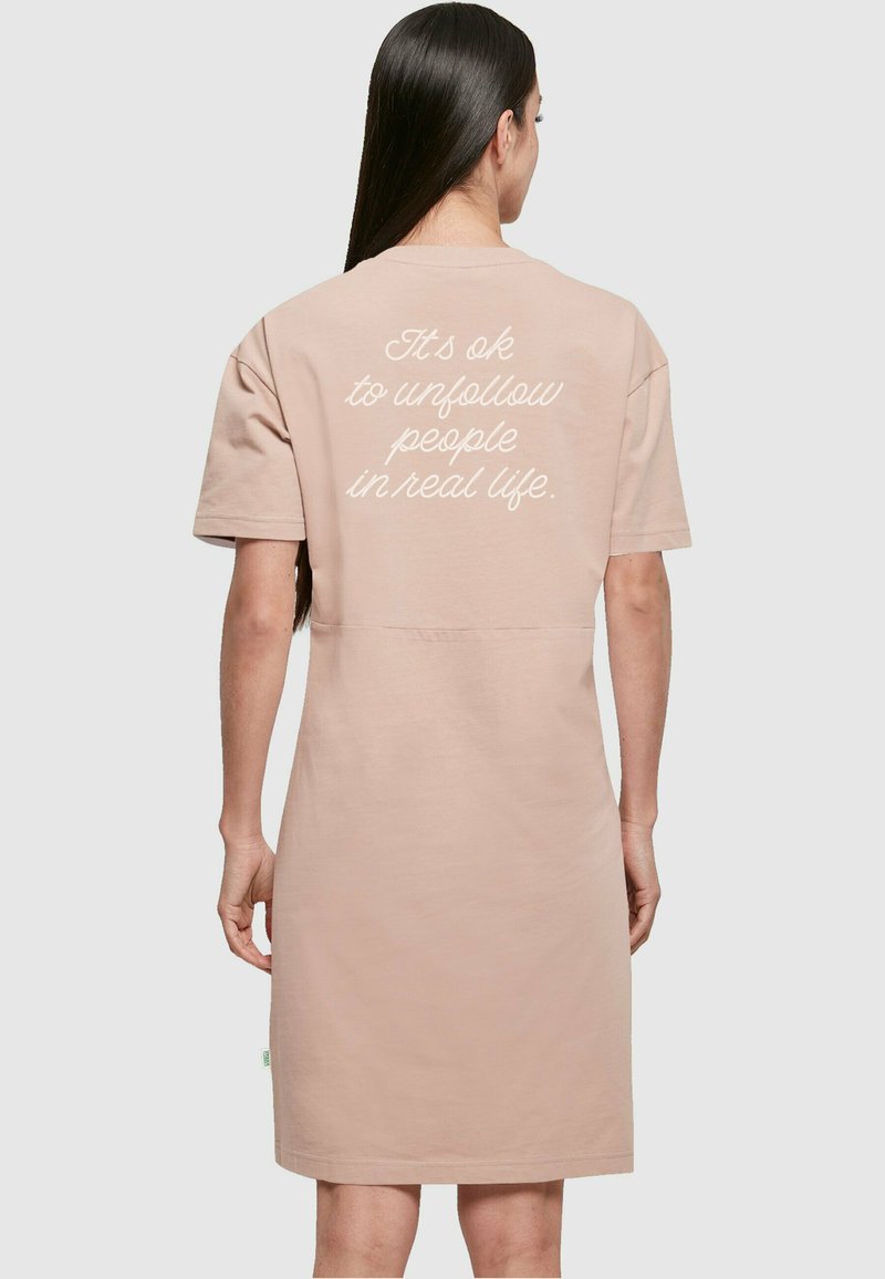 Merchcode HEARTBREAK  - Jerseykleid - duskrose