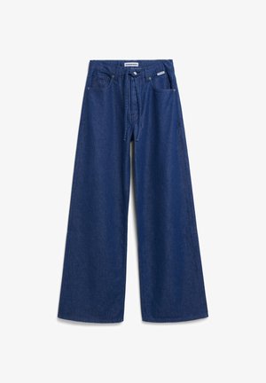 Wijdvallende blauwe denim broek met een hoge taille, trekkoordsluiting, vijf zakken en een zachte textuur. Geen zichtbare patronen of accenten.