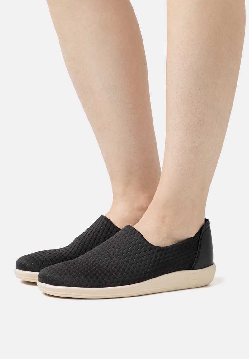 ecco soft slip on
