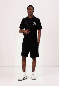Thumbnail Image 2