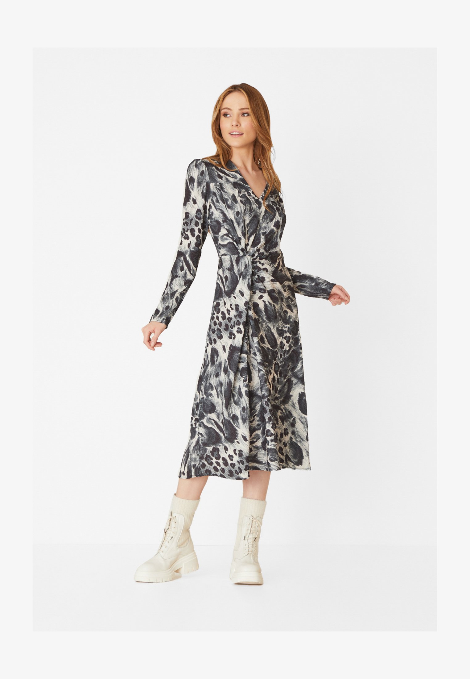 Abito Donna Comma In Crepe Fluente | Scollo A V E Manica Lunga | Vestibilità Normale Con Cerniera