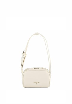 Sac bandoulière rectangulaire couleur crème avec sangle ajustable et logo doré sur le devant, fermeture zippée sur le dessus.